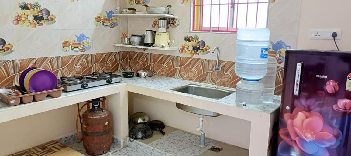 Sea View Beach House بونديتْشيري المظهر الخارجي الصورة